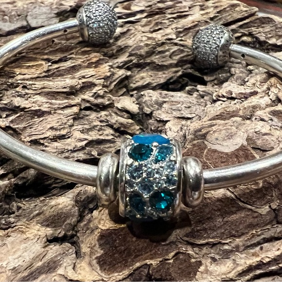 New Chamilia Multi Swarovski Crystals Charm Splendid Marquis Sterling Beach - Picture 6 of 10